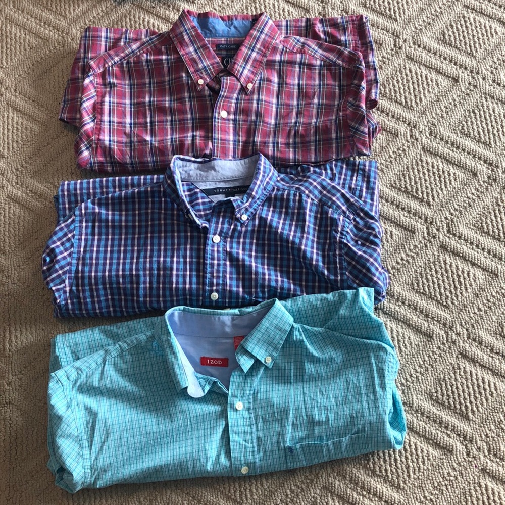 3 men’s plaid casual button down shirts.